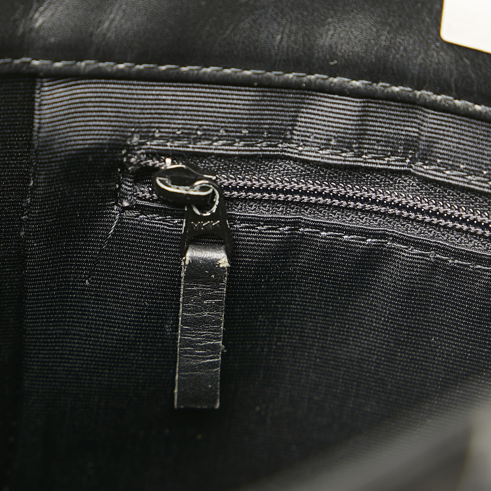 Pre-Loved Burberry Leather Handbag - Picture 7 of 8